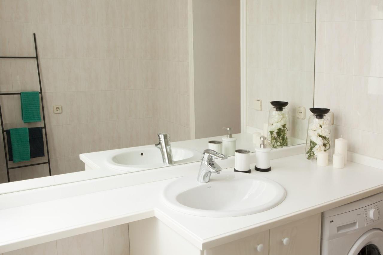 Gran Via Central Lovely Private Apt In The Heart Of Chueca Madri Exterior foto